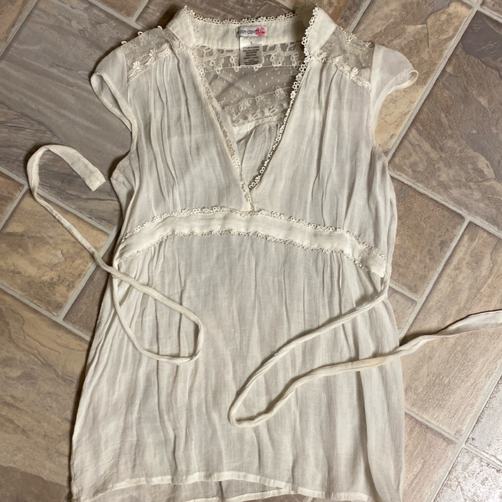 Light weight blouse